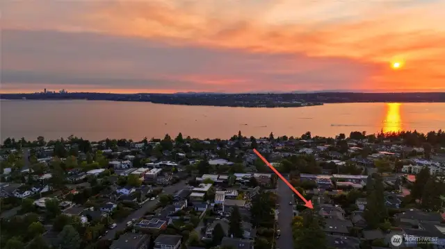 Blocks to Vibrant Downtown Kirkland