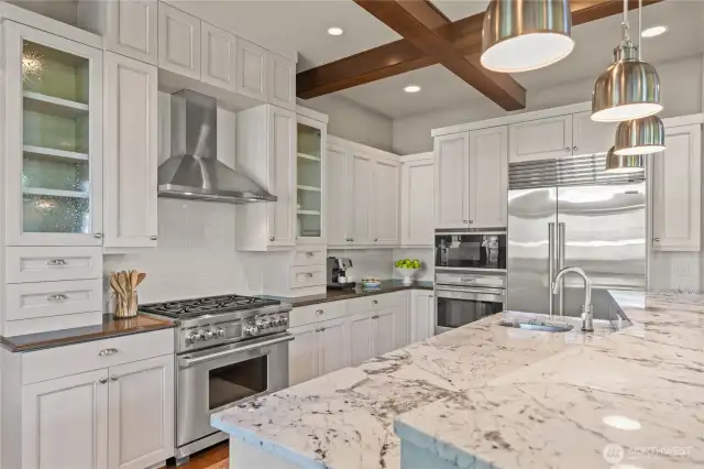 Luxury Wolf and SubZero appliances