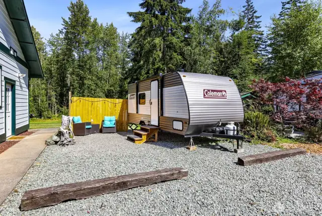 This 2024 trailer conveys with the property and is a profitable AirBNB