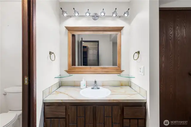 Primary vanity