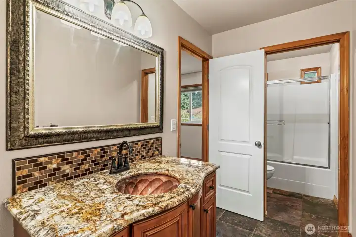 Guest Full Bath