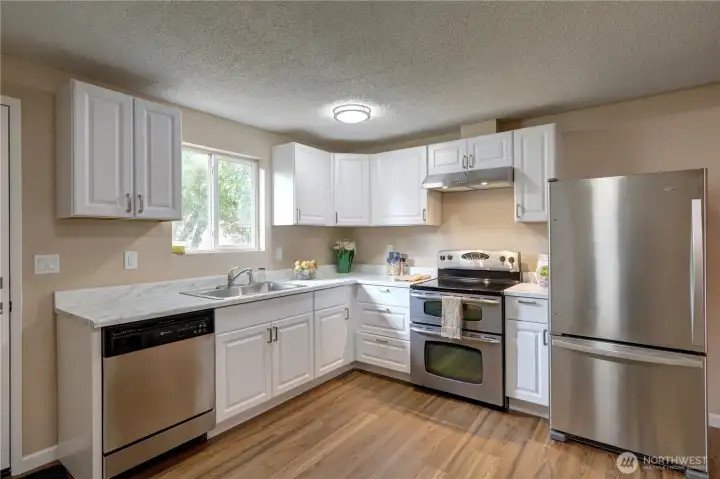 Second view of the kitchen