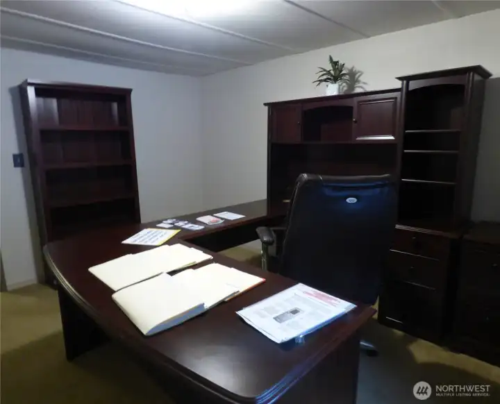 2nd Bedroom  Office Furniture Can Stay
