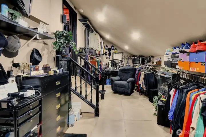 Primary walk in closet