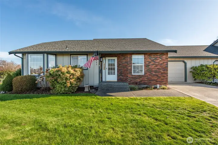 55+ condo in Sherwood Village