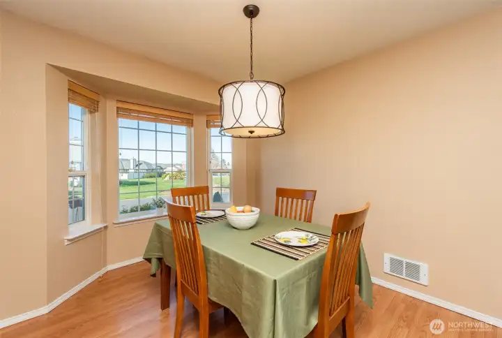 Separate dining area off kitchen