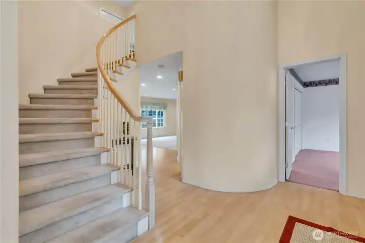 Soaring vaulted ceilings in the entry