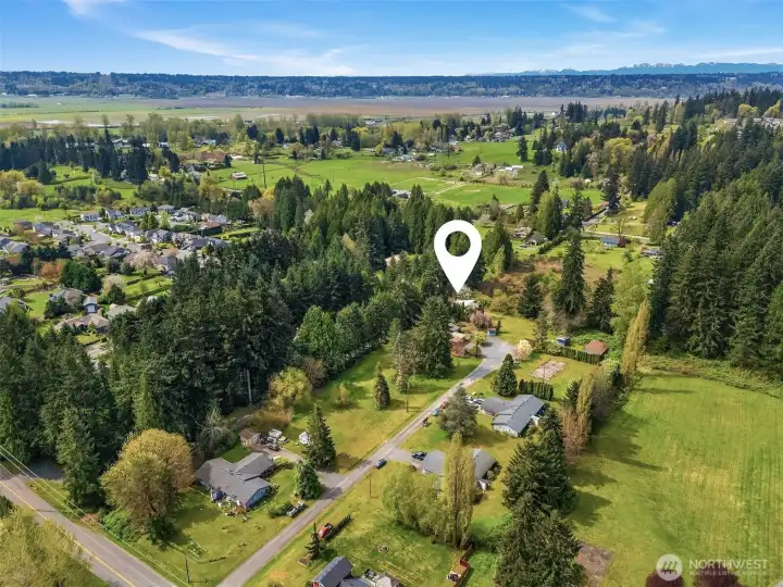 Flat lot supporting 7 units.