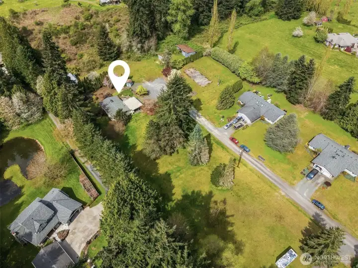 Flat lot supporting 7 units.