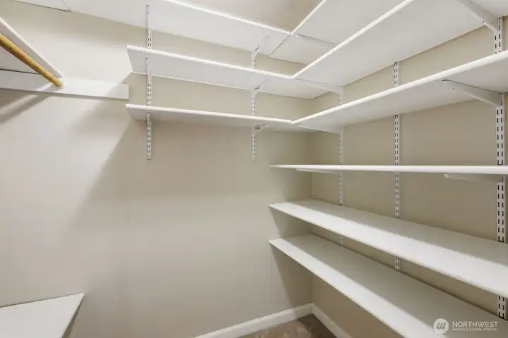 walk-in closet