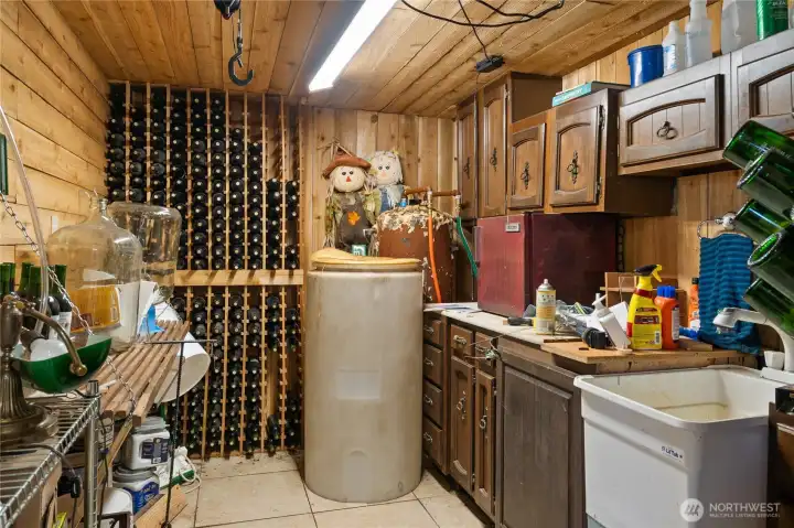 Wine cellar - ready for your brewing - temperature controlled - the brewster will find this a gem at this home.