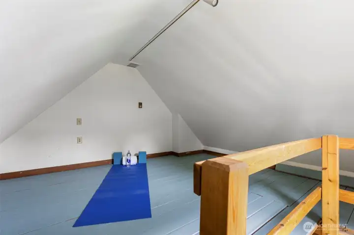 LOFT!!! LOFT!!!