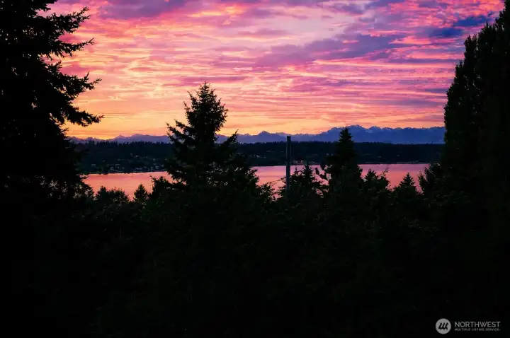 Beautiful Sunsets views!