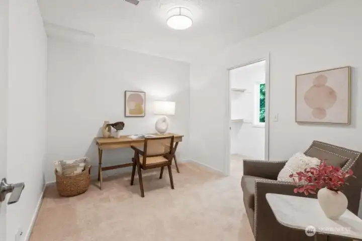 Flexible spare room suited for work, fitness, or creative pursuits.