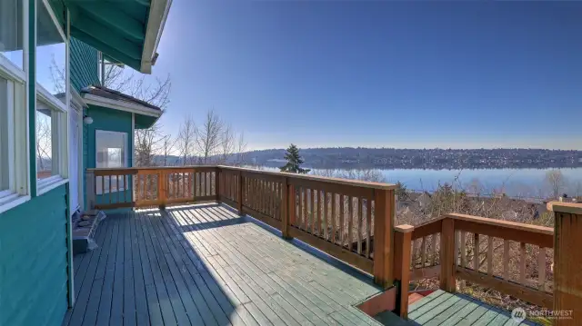 Deck overlooking Lake Washington with mostly unobstructed views