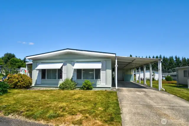 Welcoming 3-Bedroom in 55+ Community  Heart of Lacey location for this 3 bedroom, 2 bath home.