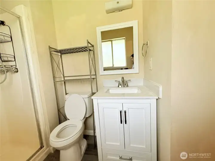 Primary bedroom bath