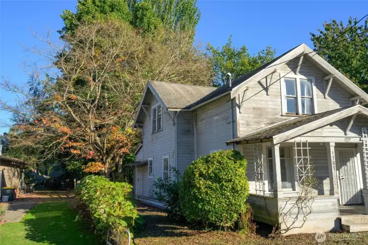 Tons of potential with this adorable home.