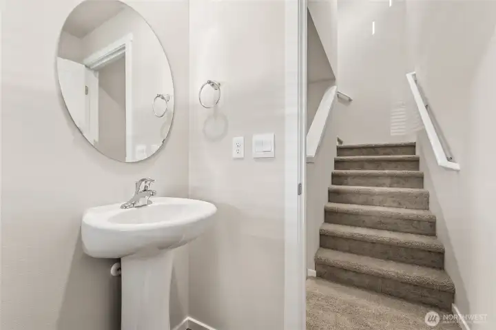 Photo's are for representational purposes only. Colors and finishes may differ.