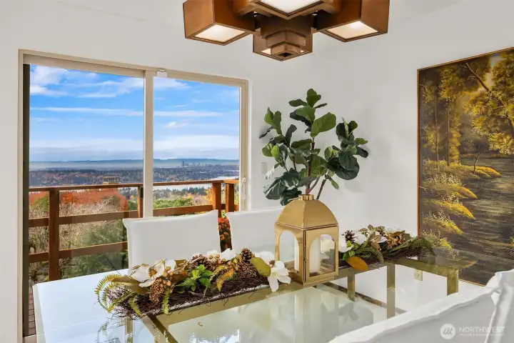 Dine alongside the sparkling city lights at night.