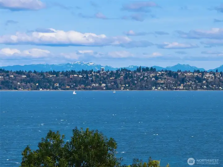Cascade Mountain range