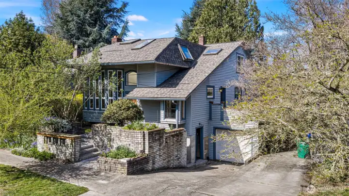 Location, location, location! This sweet house is set on a picturesque, tree-lined street in the coveted Montlake neighborhood.