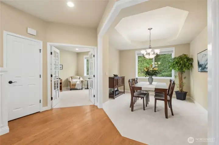 Formal dining room, note the office to the left