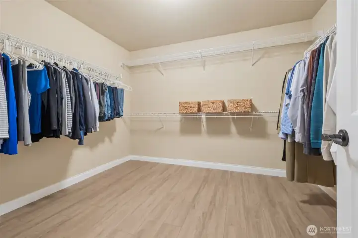 Huge walk in closet, could also be used as a second office or nursery