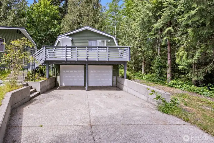 2 car garage and a driveway, plenty of room!