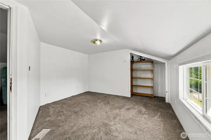 2nd bedroom upstairs 2nd bedroom upstairs