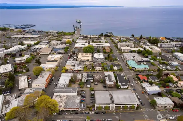Edmonds Ferry System Just a few Blocks Away