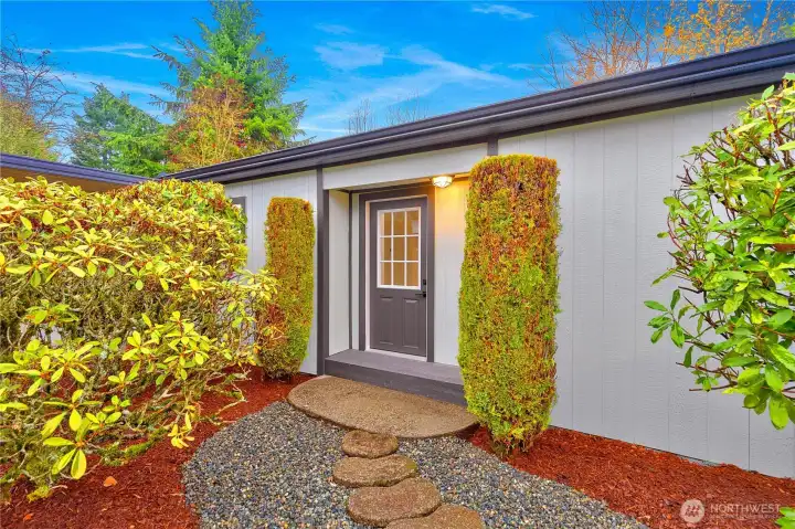 Welcome into this Remodeled Home