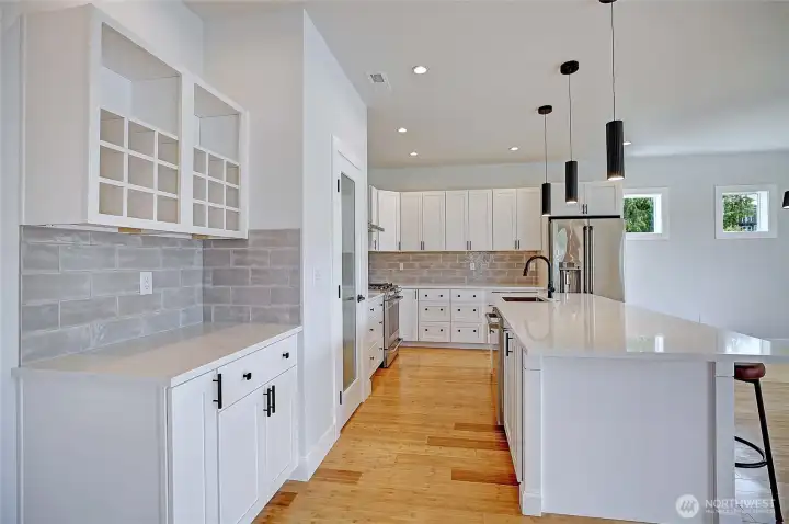 Excellent Flow w/ Dual Overhang Quartz-Island~