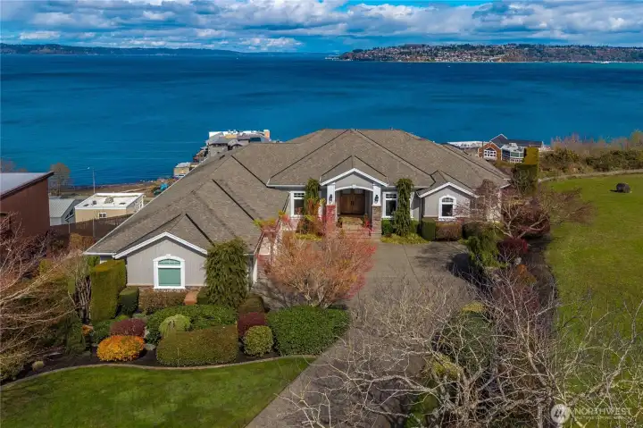 Come home to Pottery Point