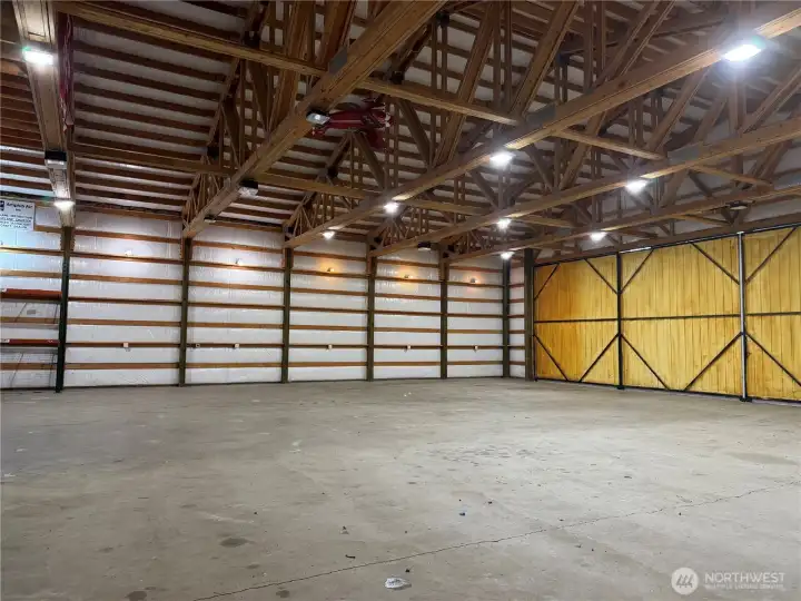 Hangar doors and open floor space  Wide-open, functional, and rare — this hangar offers the kind of space buyers search years to find, whether they’re aviators, collectors, hobbyists, or anyone needing serious storage.