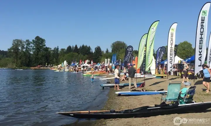 LAKE SAMMAMISH IS 5 MINUTES AWAY.