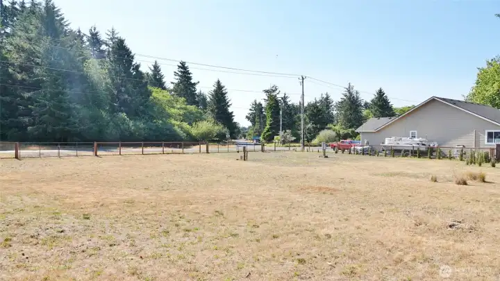 View of both lots (looking southeast). View of both lots (looking southeast).