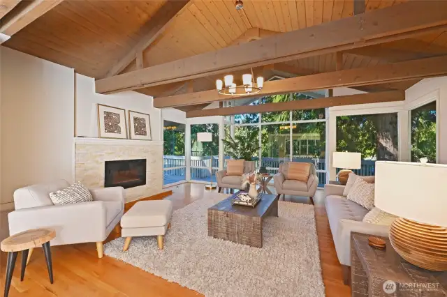 Light and bright living room.