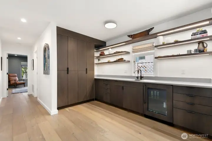 Ample storage, counters +beverage fridge