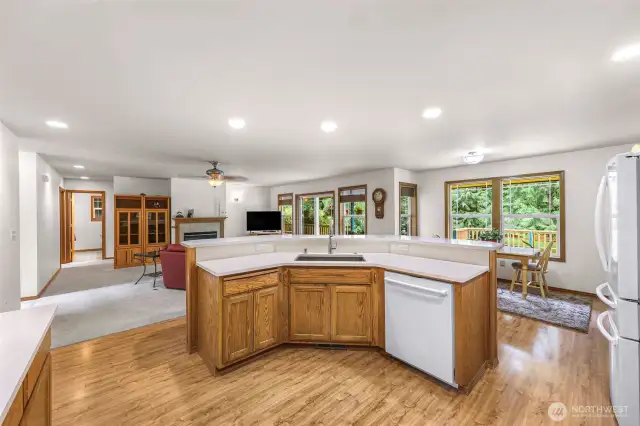 open & social kitchen, living & dining