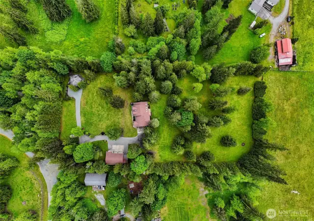 overhead view showing main house, shop & yurt building
