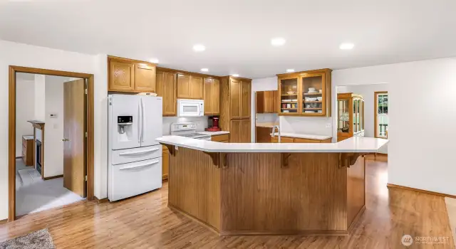 New stone countertops & appliances