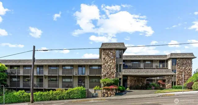 Edmonds is completing street and sidewalk improvements. Welcome home to The Carmel! You will love living here.