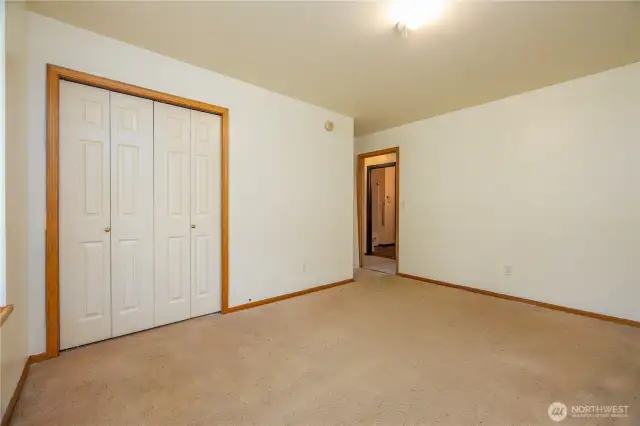 Second spacious bedroom.