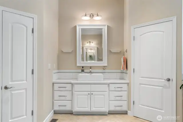Primary sink