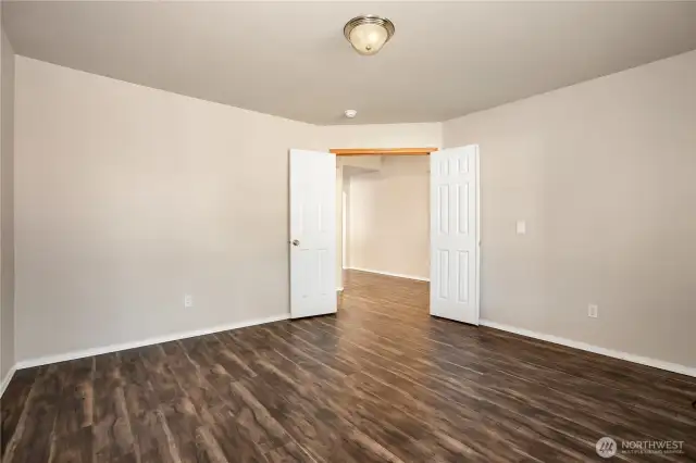 Main Floor Bonus Room