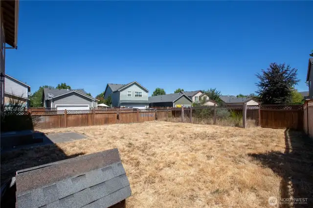Corner Lot And No Neighbor On The Back