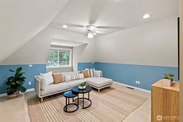 upstairs bonus room