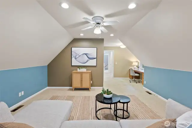 upstairs bonus room