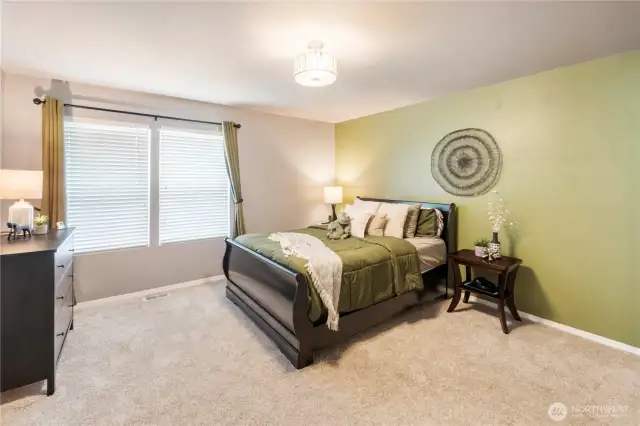 Large bedroom spaces (Bed #4)